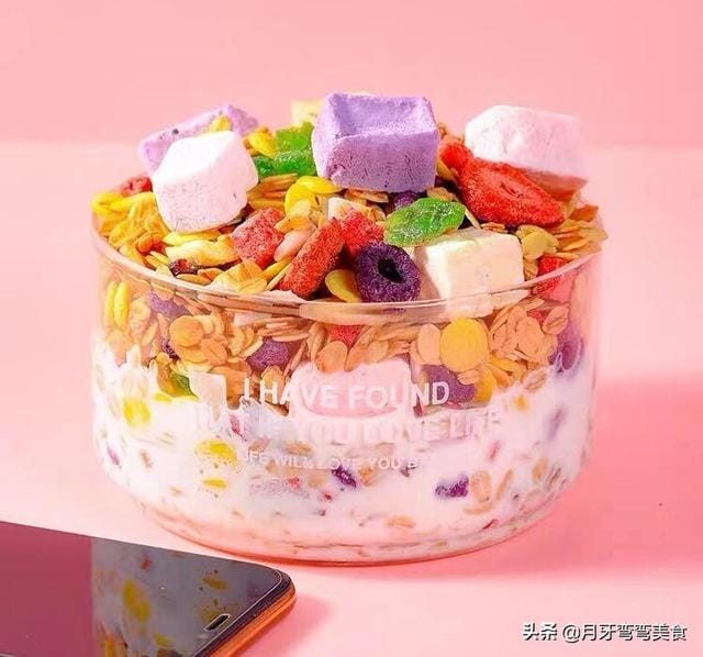 十分钟就可以做出的甜点(懒人福音3款美味甜点) 十分钟就可以做出的甜点(懒人福音3款美味甜点)