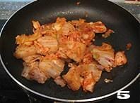 辣白菜的多种吃法(辣白菜炒五花肉的做法) 辣白菜的多种吃法(辣白菜炒五花肉的做法)
