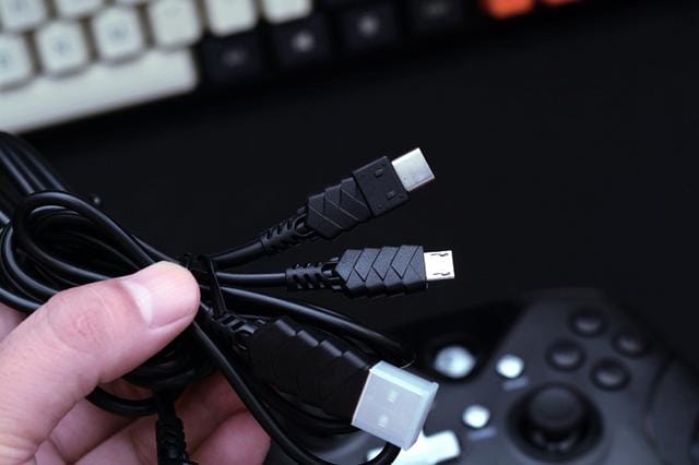 pc游戏手柄可以玩哪些游戏(玩PC单机游戏你使用键鼠还是手柄) pc游戏手柄可以玩哪些游戏 玩PC单机游戏你使用键鼠还是手柄