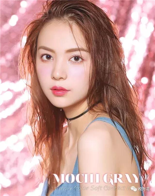 你眼睛里充满了星辰大海(你的眼睛里有星辰大海) 你眼睛里充满了星辰大海 你的眼睛里有星辰大海