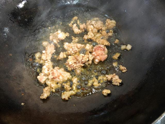简单的白菜粉丝煲(下饭还好吃的肉末粉丝煲) 简单的白菜粉丝煲 下饭还好吃的肉末粉丝煲
