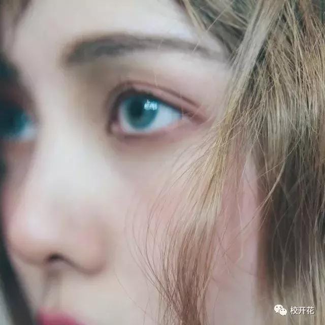 你眼睛里充满了星辰大海(你的眼睛里有星辰大海) 你眼睛里充满了星辰大海 你的眼睛里有星辰大海