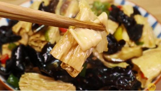 腐竹怎么炒好吃又不腻(腐竹怎么炒这么好吃) 腐竹怎么炒好吃又不腻 腐竹怎么炒这么好吃