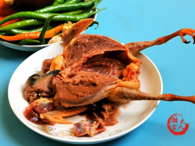 鸽子怎么杀营养才好(鸽子这样杀不水淹) 鸽子怎么杀营养才好 鸽子这样杀不水淹
