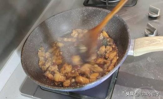 粉丝蒸肉的制作方法(简单易做的粉丝蒸肉) 粉丝蒸肉的制作方法 简单易做的粉丝蒸肉