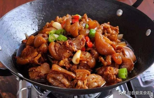 煮过的鸭子怎么加工才好吃(五星级大厨王师傅最擅长的五款鸭肉的制作工艺) 煮过的鸭子怎么加工才好吃 五星级大厨王师傅最擅长的五款鸭肉的制作工艺
