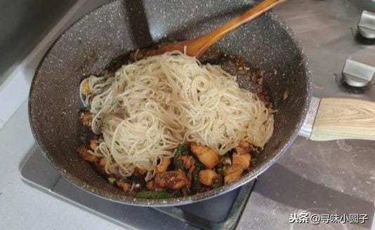 粉丝蒸肉的制作方法(简单易做的粉丝蒸肉) 粉丝蒸肉的制作方法 简单易做的粉丝蒸肉