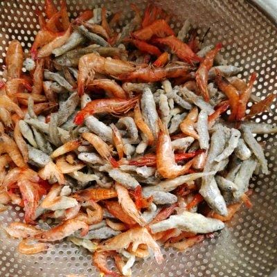 川味鱼香红油菜图解(青红椒炒小鱼小虾) 川味鱼香红油菜图解 青红椒炒小鱼小虾
