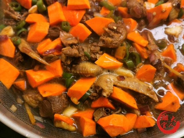鸽子怎么杀营养才好(鸽子这样杀不水淹) 鸽子怎么杀营养才好 鸽子这样杀不水淹