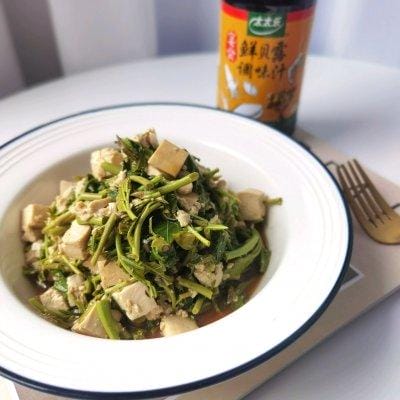 咸香椿拌豆腐做法(春日时令美味尝鲜) 咸香椿拌豆腐做法 春日时令美味尝鲜