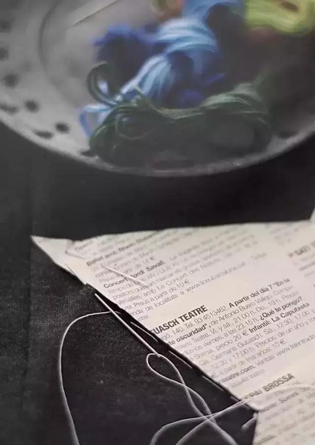 牛仔服上如何绣一朵可爱的小花(嫌弃衣服单调那就绣些小花) 牛仔服上如何绣一朵可爱的小花 嫌弃衣服单调那就绣些小花