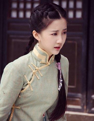 女生短的中分发型怎么扎简单好看(中分中长直发发型怎么扎好看) 女生短的中分发型怎么扎简单好看 中分中长直发发型怎么扎好看