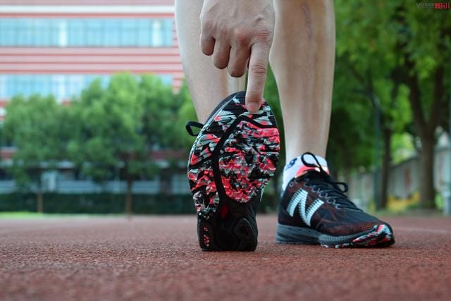 newbalance跑步鞋介绍(再攀性能巅峰的竞速鞋) newbalance跑步鞋介绍 再攀性能巅峰的竞速鞋