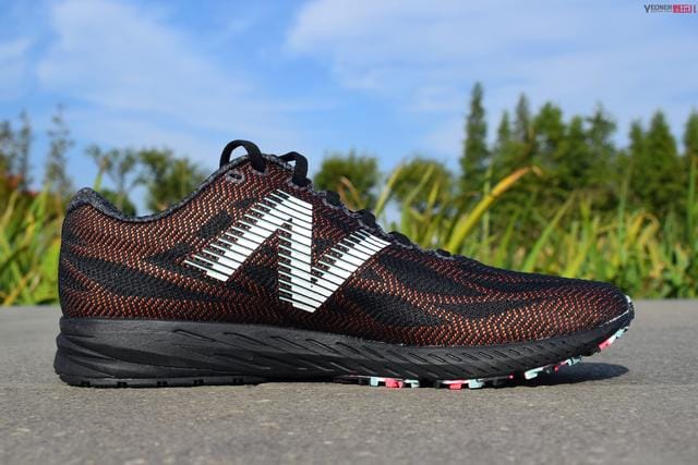 newbalance跑步鞋介绍(再攀性能巅峰的竞速鞋) newbalance跑步鞋介绍 再攀性能巅峰的竞速鞋