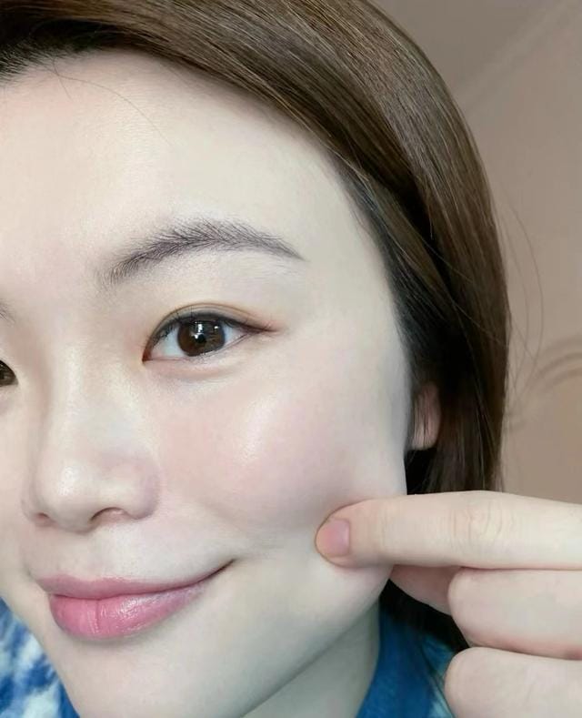 化妆初学者用什么底妆好(会化妆和不会化妆的人) 化妆初学者用什么底妆好 会化妆和不会化妆的人