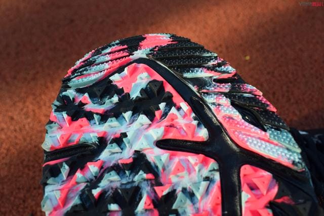 newbalance跑步鞋介绍(再攀性能巅峰的竞速鞋) newbalance跑步鞋介绍 再攀性能巅峰的竞速鞋