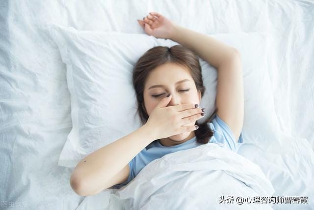 当抑郁症患者极其克制自己的情绪(抑郁症是一种自导自演的) 当抑郁症患者极其克制自己的情绪 抑郁症是一种自导自演的