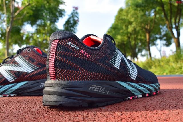 newbalance跑步鞋介绍(再攀性能巅峰的竞速鞋) newbalance跑步鞋介绍 再攀性能巅峰的竞速鞋