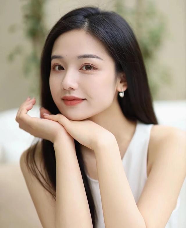化妆初学者用什么底妆好(会化妆和不会化妆的人) 化妆初学者用什么底妆好 会化妆和不会化妆的人