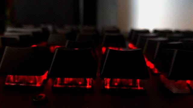 入门的游戏机械键盘(不怕水和土的游戏机械键盘) 入门的游戏机械键盘 不怕水和土的游戏机械键盘