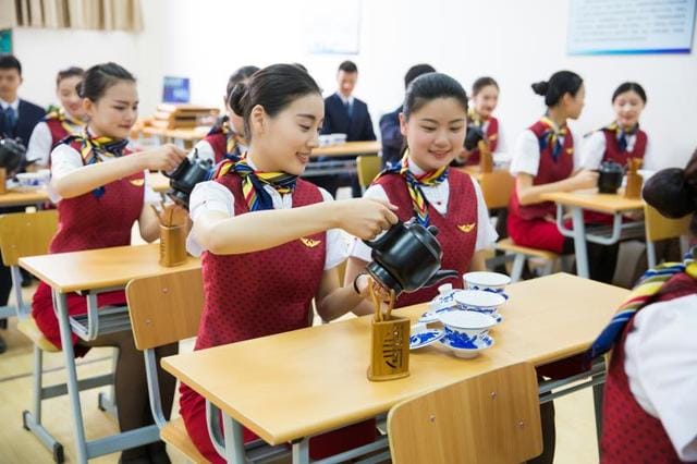 空乘面试的最佳方式(空乘面试10大潜规则) 空乘面试的最佳方式 空乘面试10大潜规则
