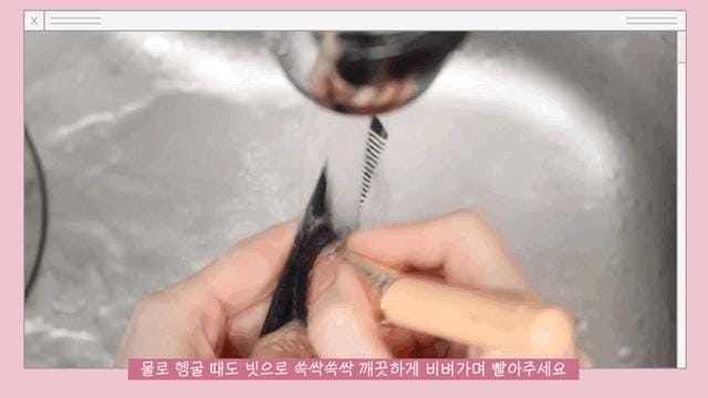 脸上长痘痘过敏用什么样的护肤品(长痘只怪化妆品) 脸上长痘痘过敏用什么样的护肤品 长痘只怪化妆品
