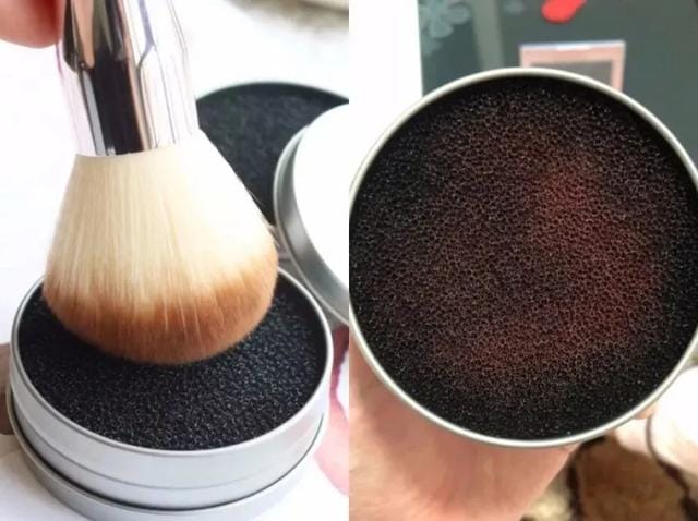 脸上长痘痘过敏用什么样的护肤品(长痘只怪化妆品) 脸上长痘痘过敏用什么样的护肤品 长痘只怪化妆品