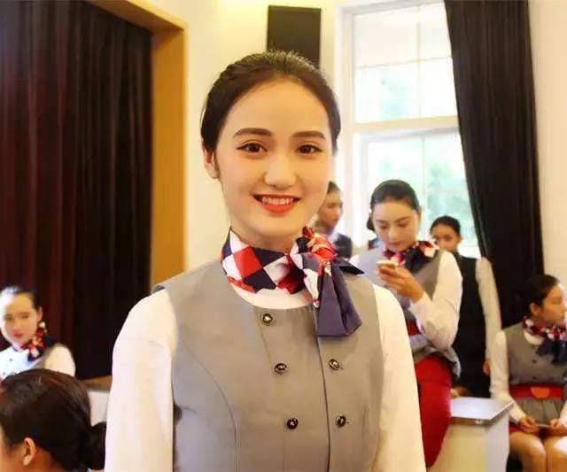 空乘面试的最佳方式(空乘面试10大潜规则) 空乘面试的最佳方式 空乘面试10大潜规则