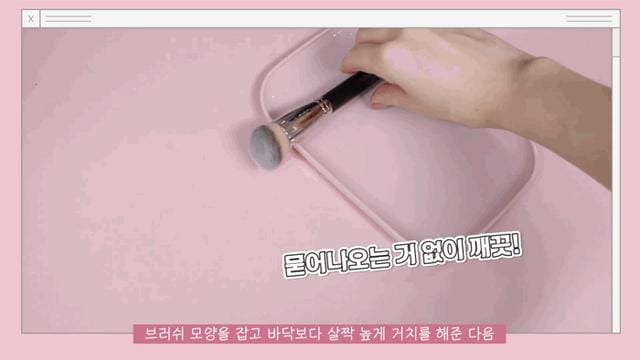 脸上长痘痘过敏用什么样的护肤品(长痘只怪化妆品) 脸上长痘痘过敏用什么样的护肤品 长痘只怪化妆品
