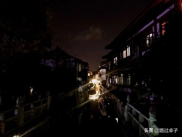 蓝色的海给人的感觉(和爱情一样让人失望) 蓝色的海给人的感觉 和爱情一样让人失望