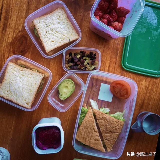 蓝色的海给人的感觉(和爱情一样让人失望) 蓝色的海给人的感觉 和爱情一样让人失望