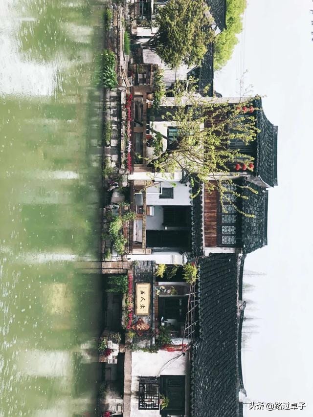 蓝色的海给人的感觉(和爱情一样让人失望) 蓝色的海给人的感觉 和爱情一样让人失望