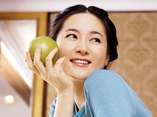 毛孔粗大怎么解决？自制收缩毛孔面膜夏季必备！