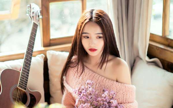 哪些爽肤水能让肌肤水润?这些爽肤水能够美白、补水和使肌肤更加细滑和紧致吗? 哪些爽肤水能让肌肤水润?这些爽肤水能够美白、补水和使肌肤更加细滑和紧致吗?