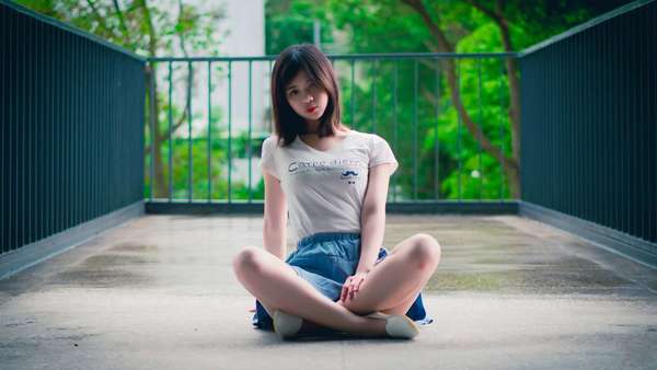 怎样化简单淡妆? 怎样化简单淡妆?