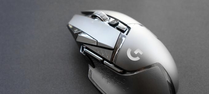 G502怎么样?——探索这款顶级游戏鼠标的性能与特色(高效、精准、耐用,G502给你完美游戏体验)