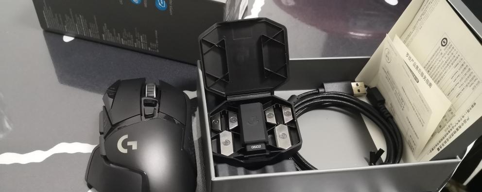 G502怎么样?——探索这款顶级游戏鼠标的性能与特色(高效、精准、耐用,G502给你完美游戏体验)