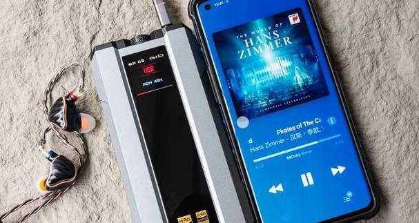 以飞傲Q1为主题的全面评测(革新性设计、强大性能、出色操控,以飞傲Q1引领智能出行新时代)