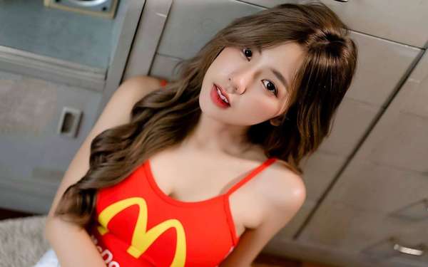 巴宝莉化妆品好用吗? 巴宝莉化妆品好用吗?